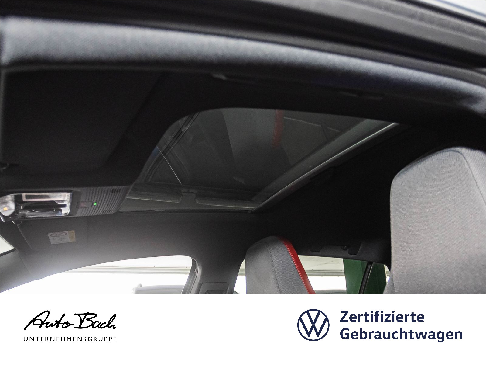 Volkswagen Golf VIII GTI 2.0 TSI DSG, Panoramadach, Soundsystem, LED-Matrix, Navi