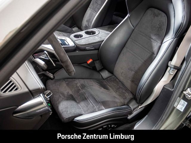 Porsche Panamera GTS HA-Lenkung InnoDrive Head-Up BOSE