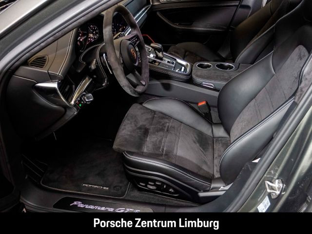 Porsche Panamera GTS HA-Lenkung InnoDrive Head-Up BOSE