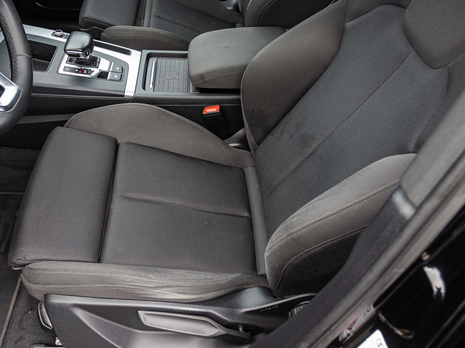 Audi Q5 advanced 50TFSI e qu Navi LED Standklima ACC AHK