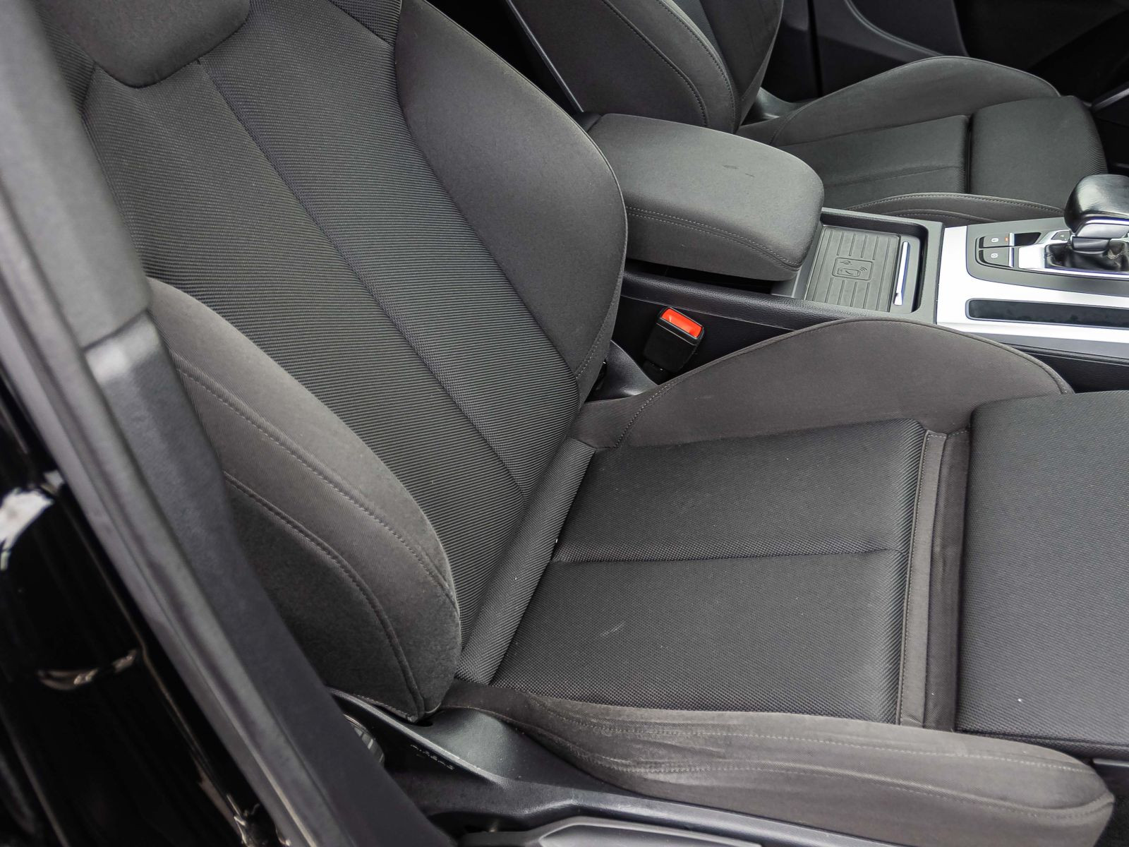 Audi Q5 advanced 50TFSI e qu Navi LED Standklima ACC AHK