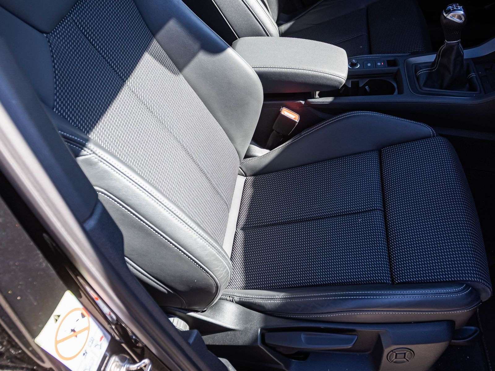 Audi Q3 S line 35TDI Navi LED CarPlay GRA EPH DAB AHK