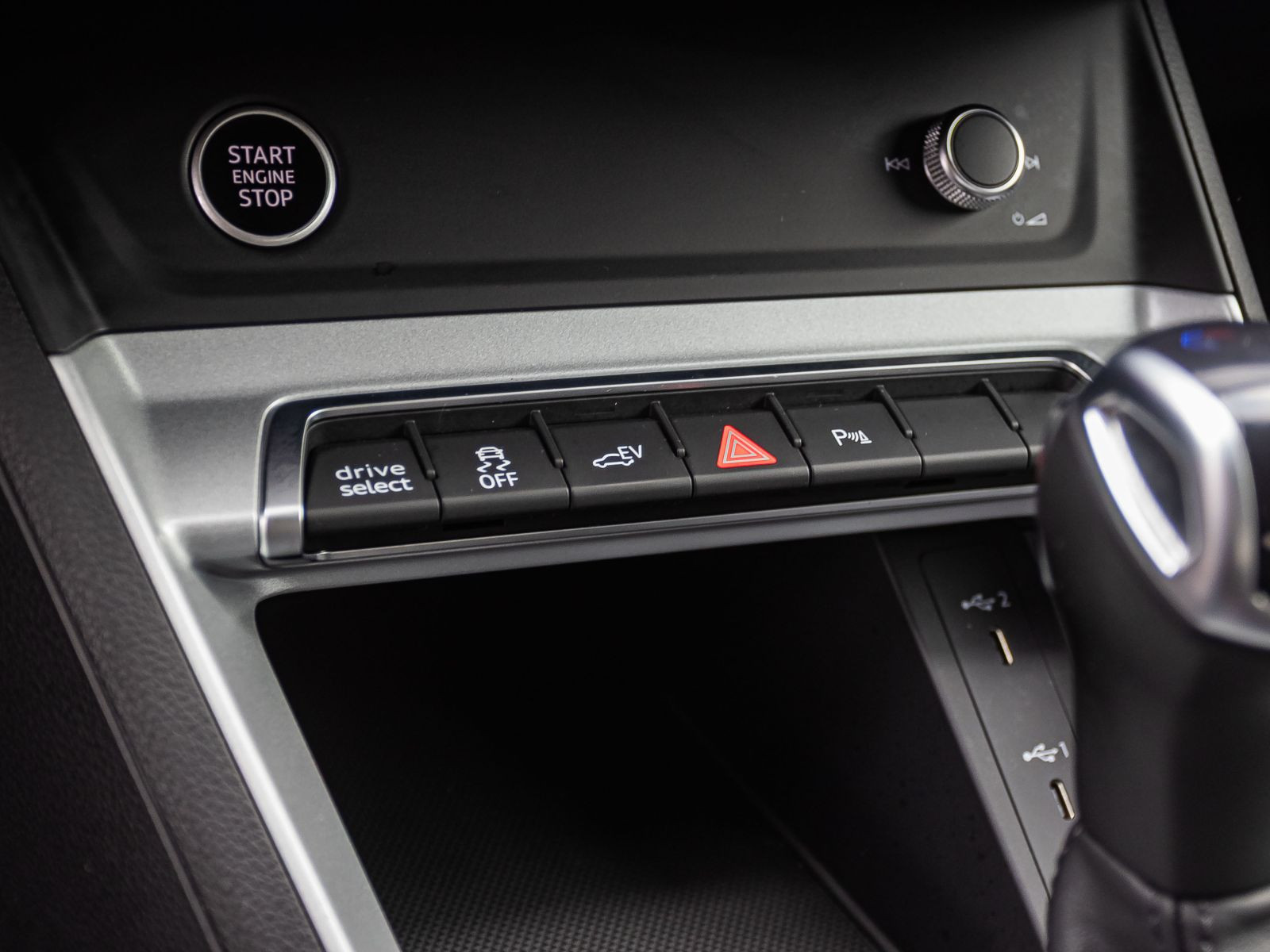 Audi Q3 45TFSI e Stronic Navi LED GRA EPH DAB