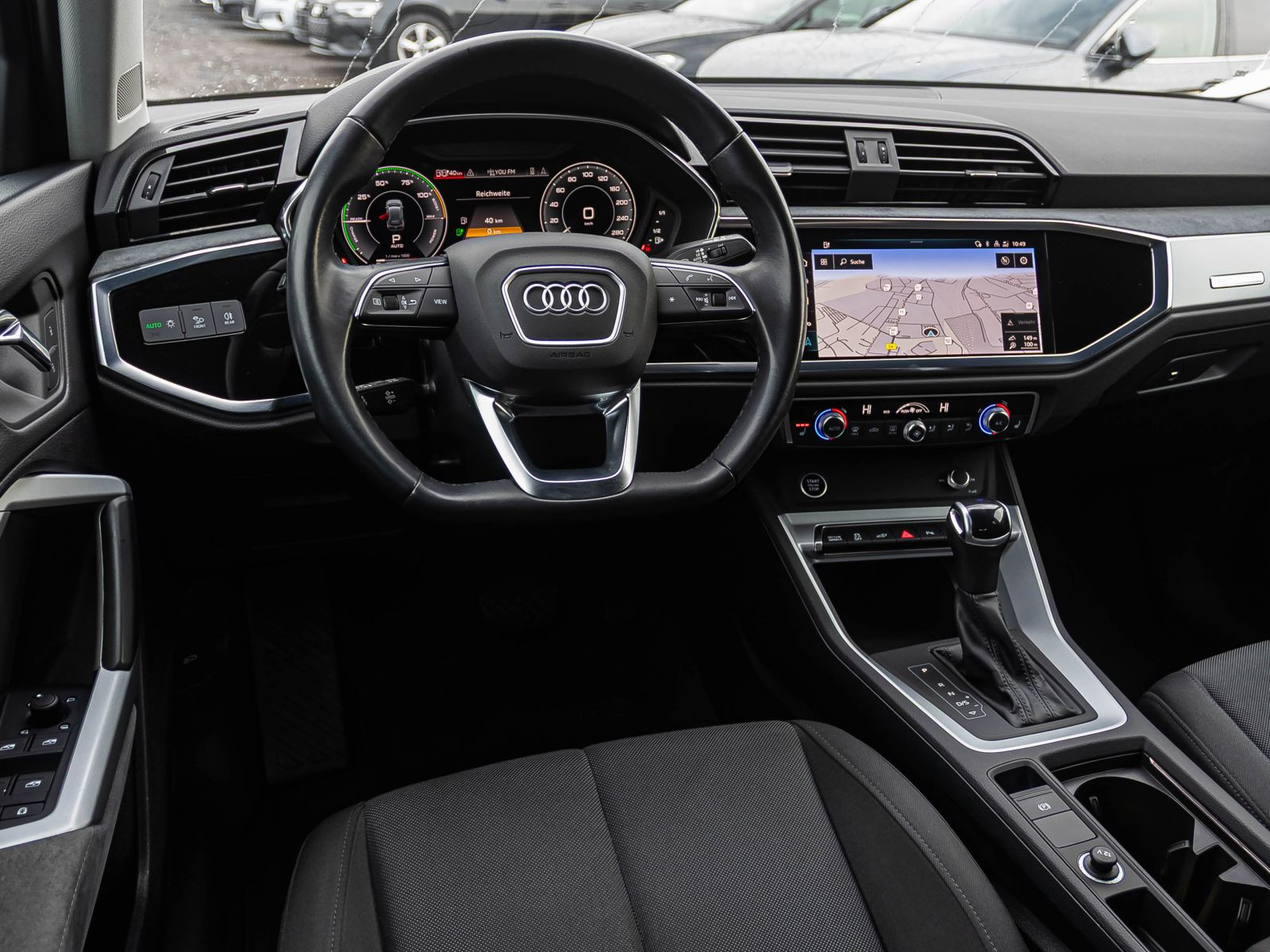 Audi Q3 45TFSI e Stronic Navi LED GRA EPH DAB