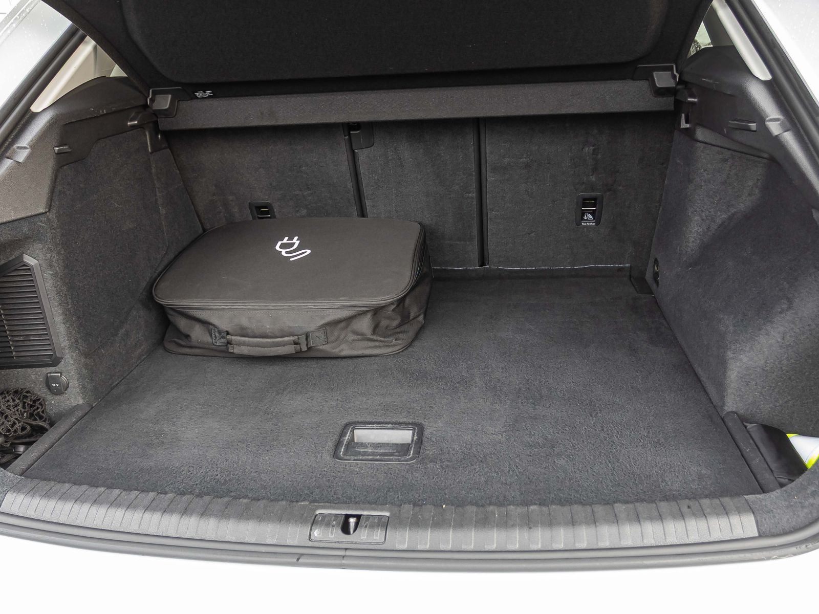 Audi Q3 45TFSI e Stronic Navi LED GRA EPH DAB