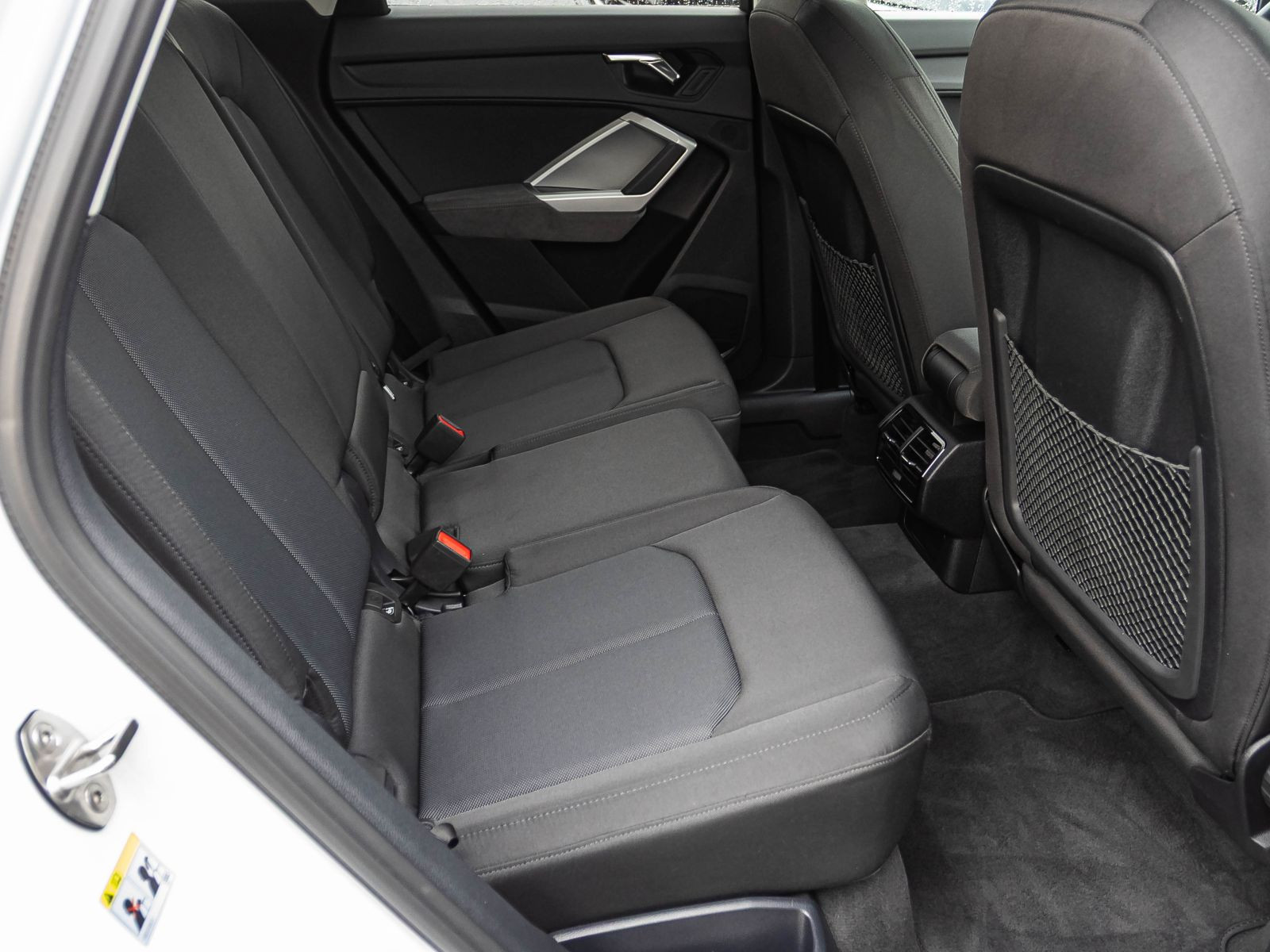 Audi Q3 45TFSI e Stronic Navi LED GRA EPH DAB