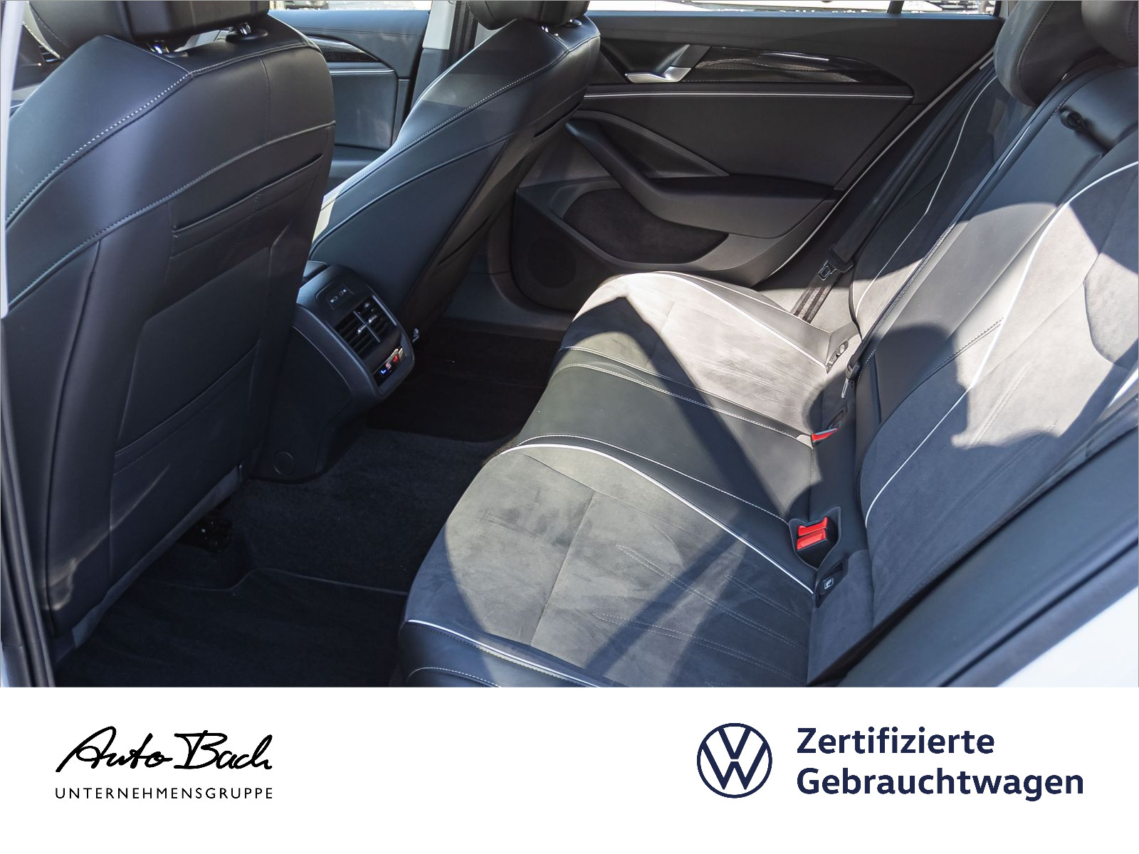 Volkswagen Passat Variant 1.5 eTSI DSG Business, Navi, LED, Area View, Massagefunktion, App-Connect