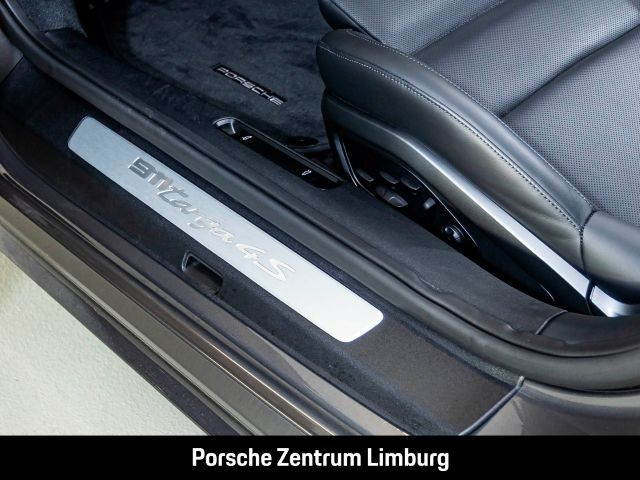 Porsche 992 911 Targa 4S InnoDrive LED-Matrix Sportabgas