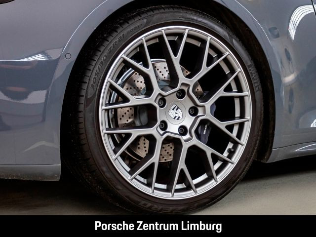 Porsche 992 911 Carrera InnoDrive LED Surround-View BOSE