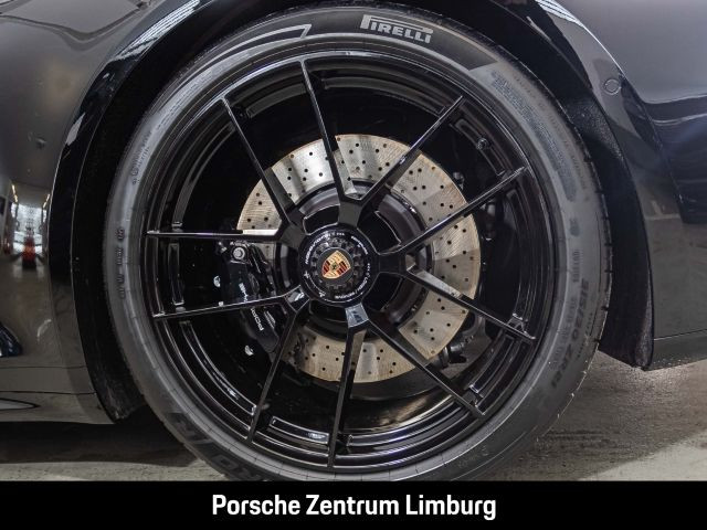 Porsche 992 911 Carrera 4 GTS Cabrio Burmester InnoDrive
