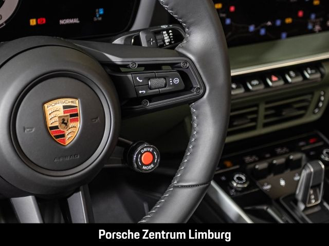 Porsche 992 911 Carrera 4 GTS Cabrio Burmester InnoDrive