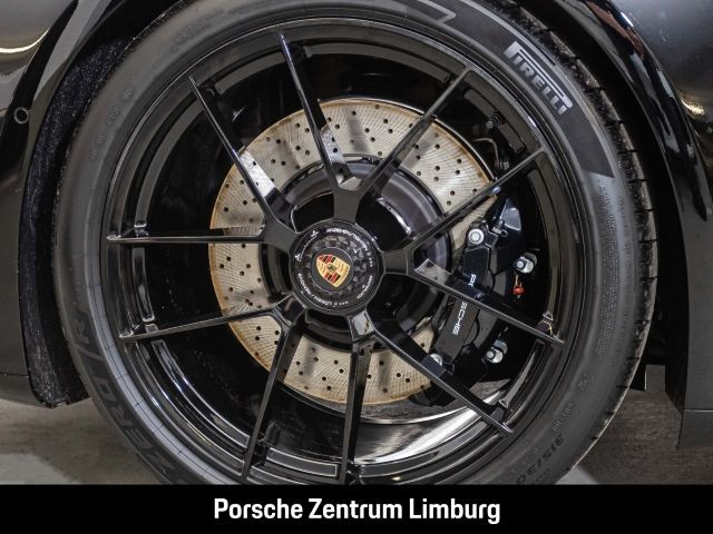 Porsche 992 911 Carrera 4 GTS Cabrio Burmester InnoDrive