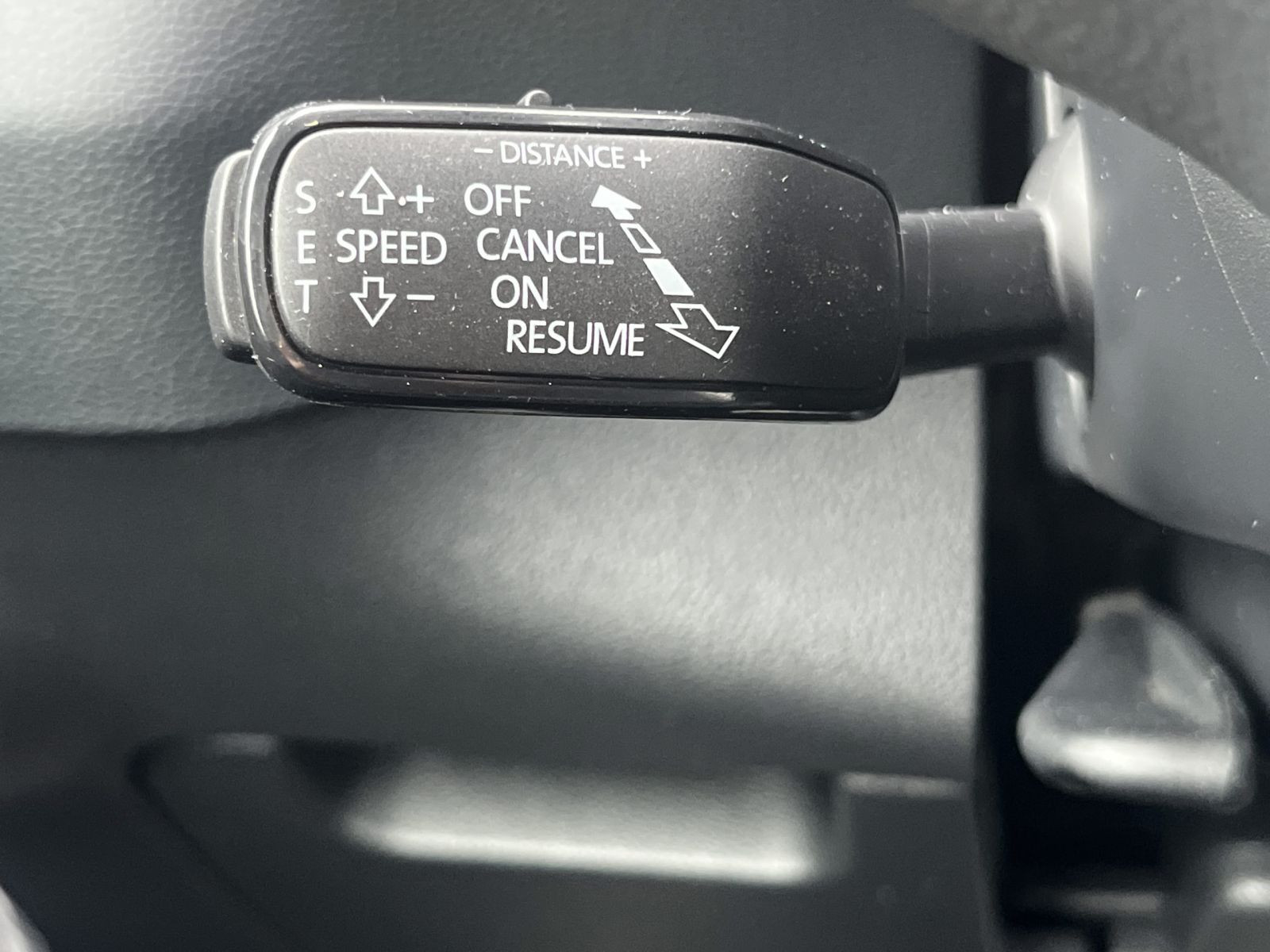 Skoda Karoq Sportline 2.0TDI DSG Navi LED ACC AHK EPH