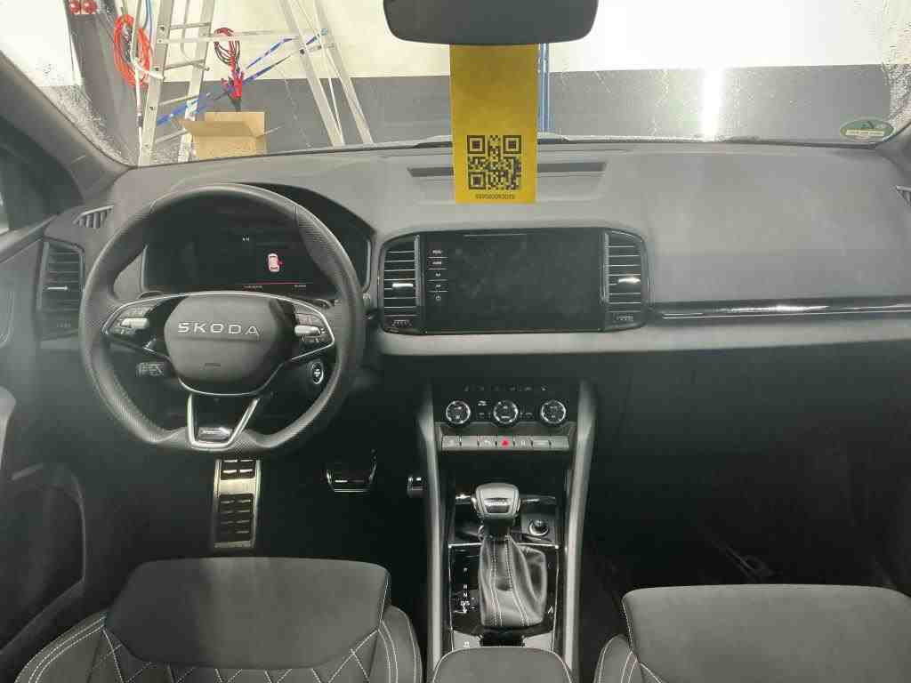 Skoda Karoq Sportline 2.0TDI DSG Navi LED ACC AHK EPH