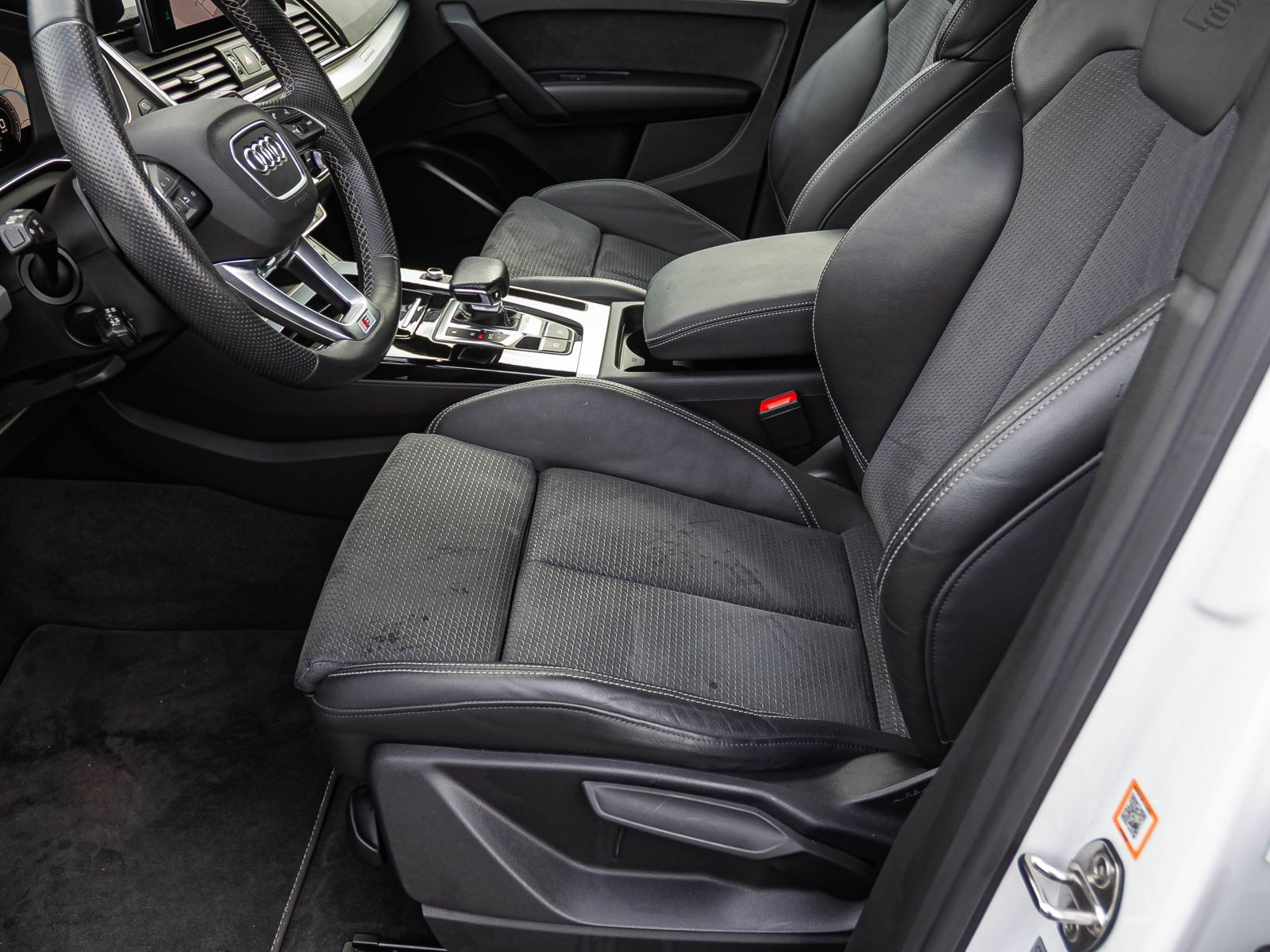 Audi Q5 S line 55TFSI e qu Stronic Navi LED Standklima