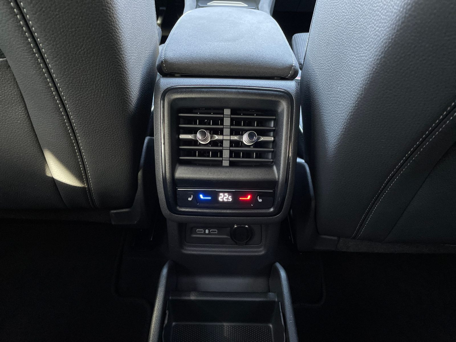 Skoda Kodiaq Sportline 2.0 TDI 142kW DSG 4x4 AHK ACC LED