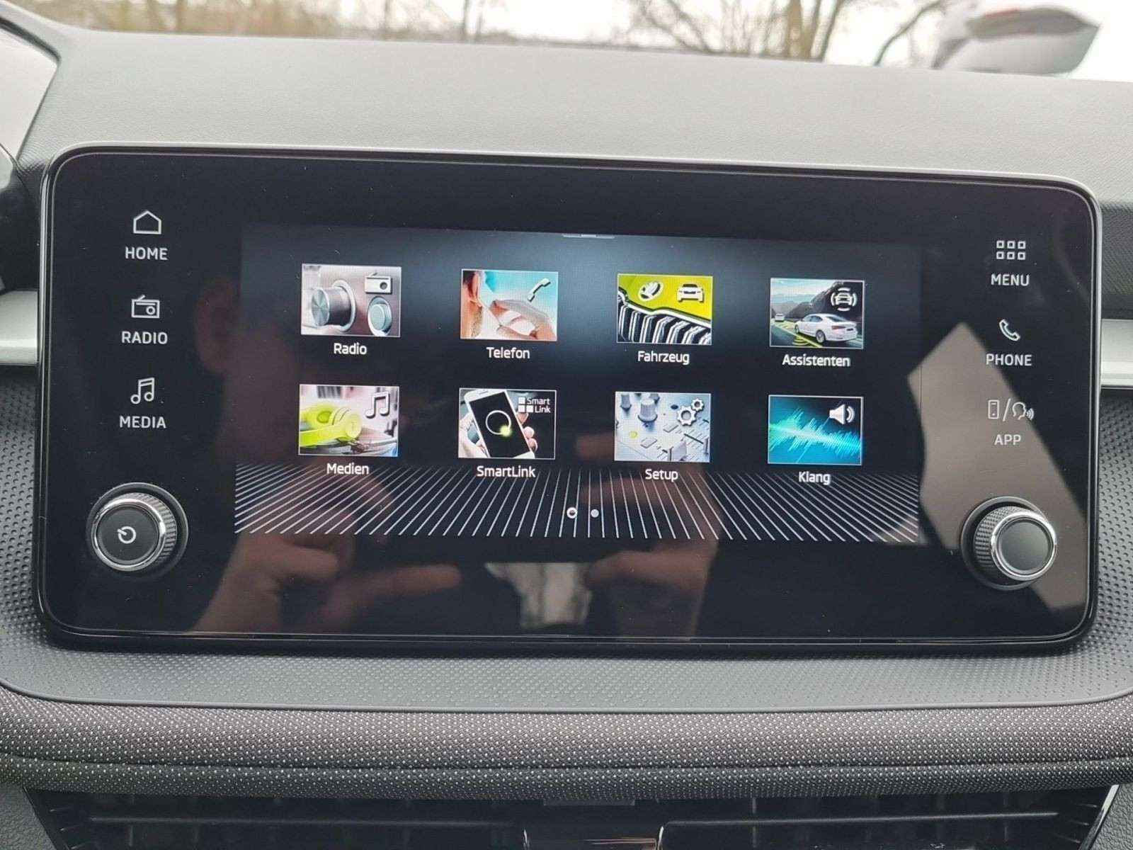 Skoda Fabia Tour 1.0 MPI 80 PS 59kW 5-Gang LED RFK