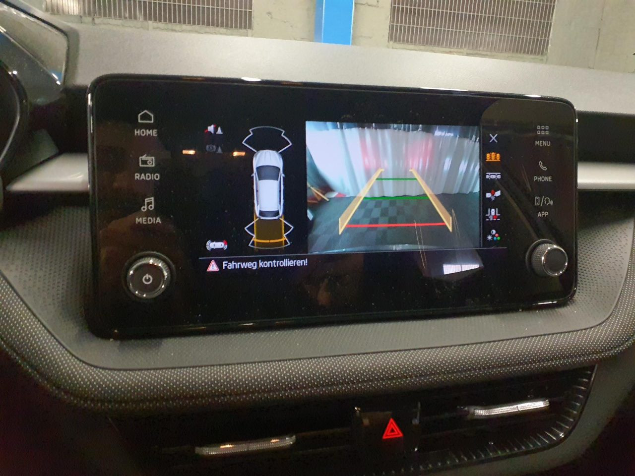 Skoda Fabia Tour 1.0 MPI 80 PS 59kW 5-Gang LED RFK