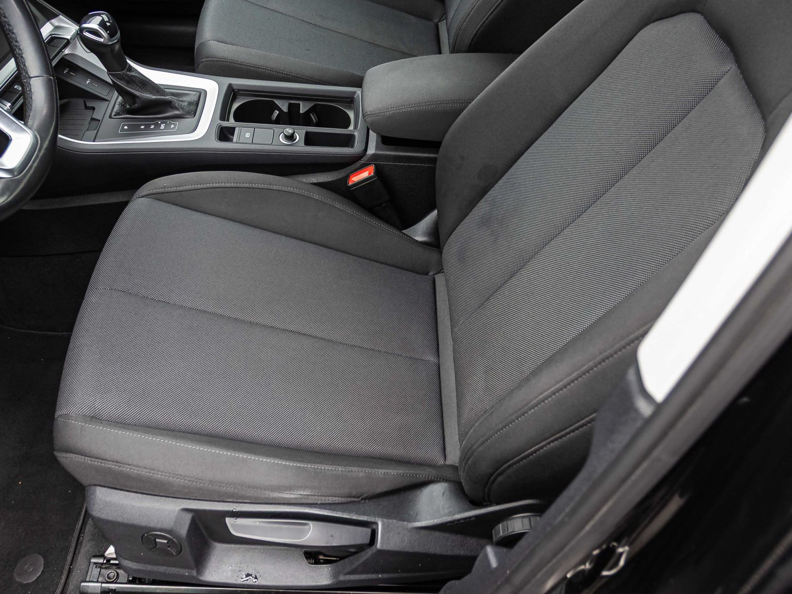 Audi Q3 35TDI Stronic Navi LED virtual GRA EPH DAB