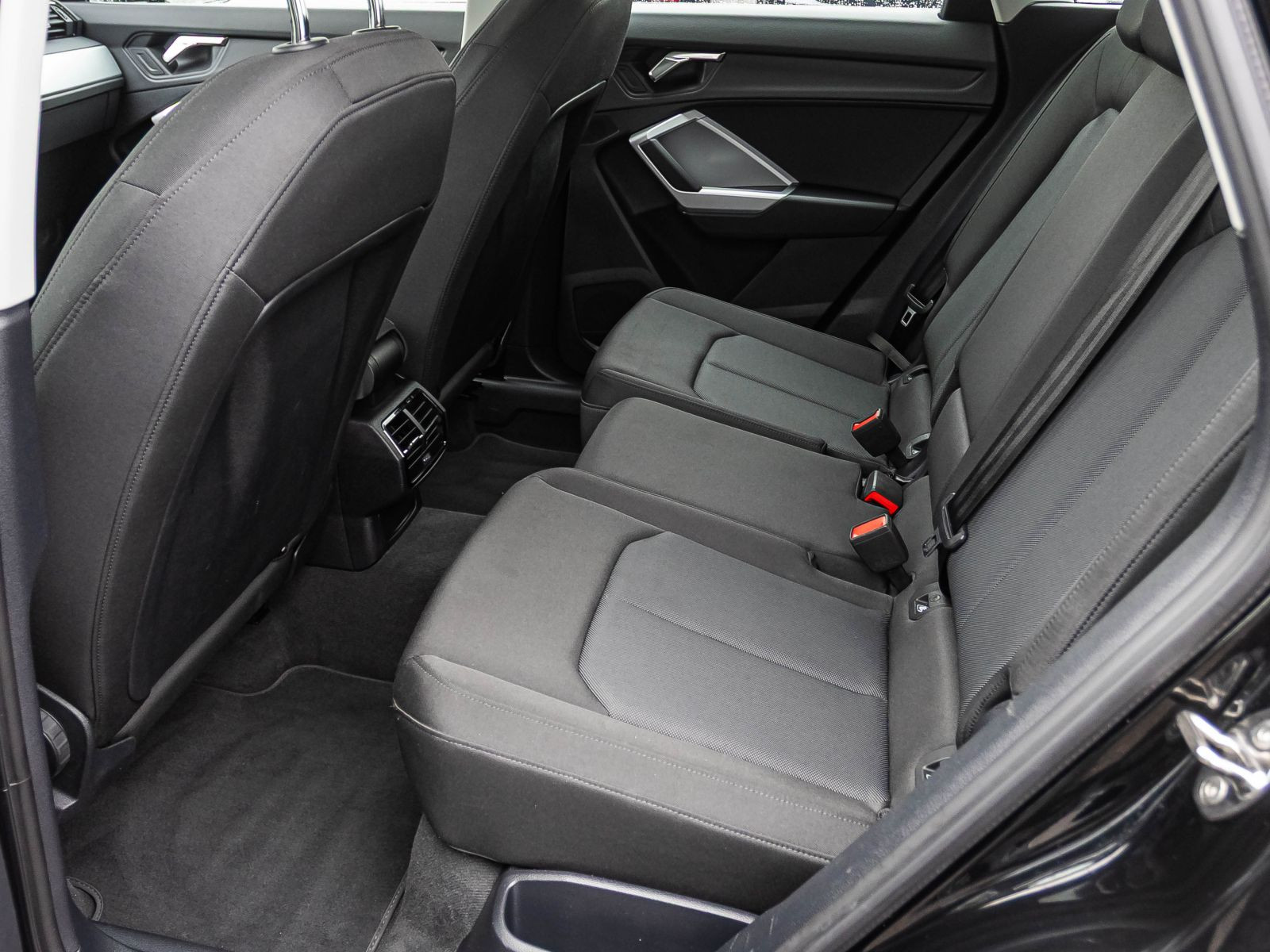 Audi Q3 35TDI Stronic Navi LED virtual GRA EPH DAB