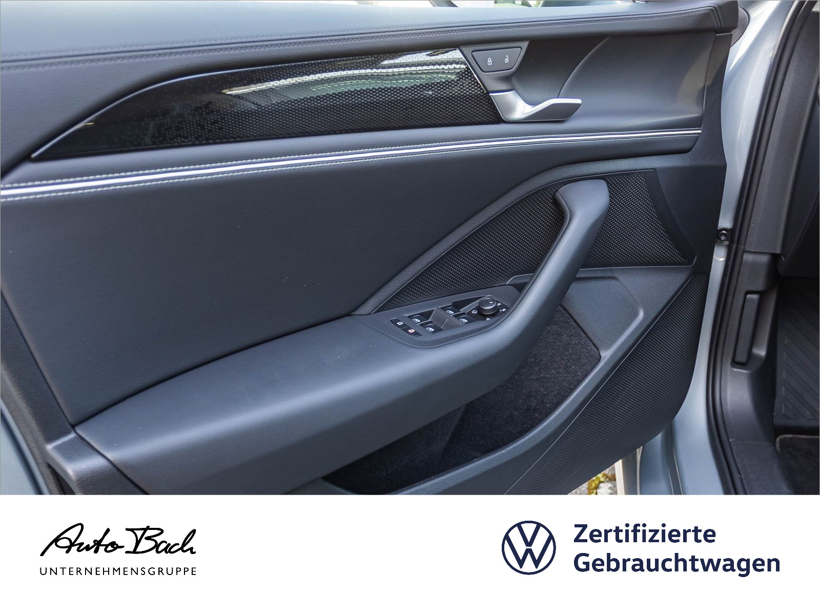 Volkswagen Passat Variant Business 1.5 eTSI DSG Navi LED ACC AHK