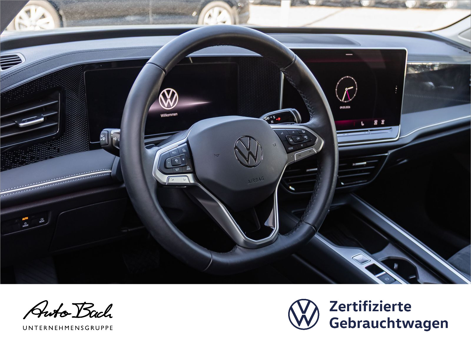 Volkswagen Passat Variant Business 1.5 eTSI DSG Navi LED ACC AHK
