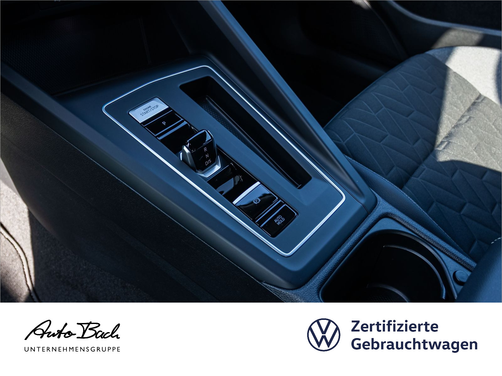 Volkswagen Golf Goal 1.5 eTSI DSG Navi LED CarPlay ACC AHK