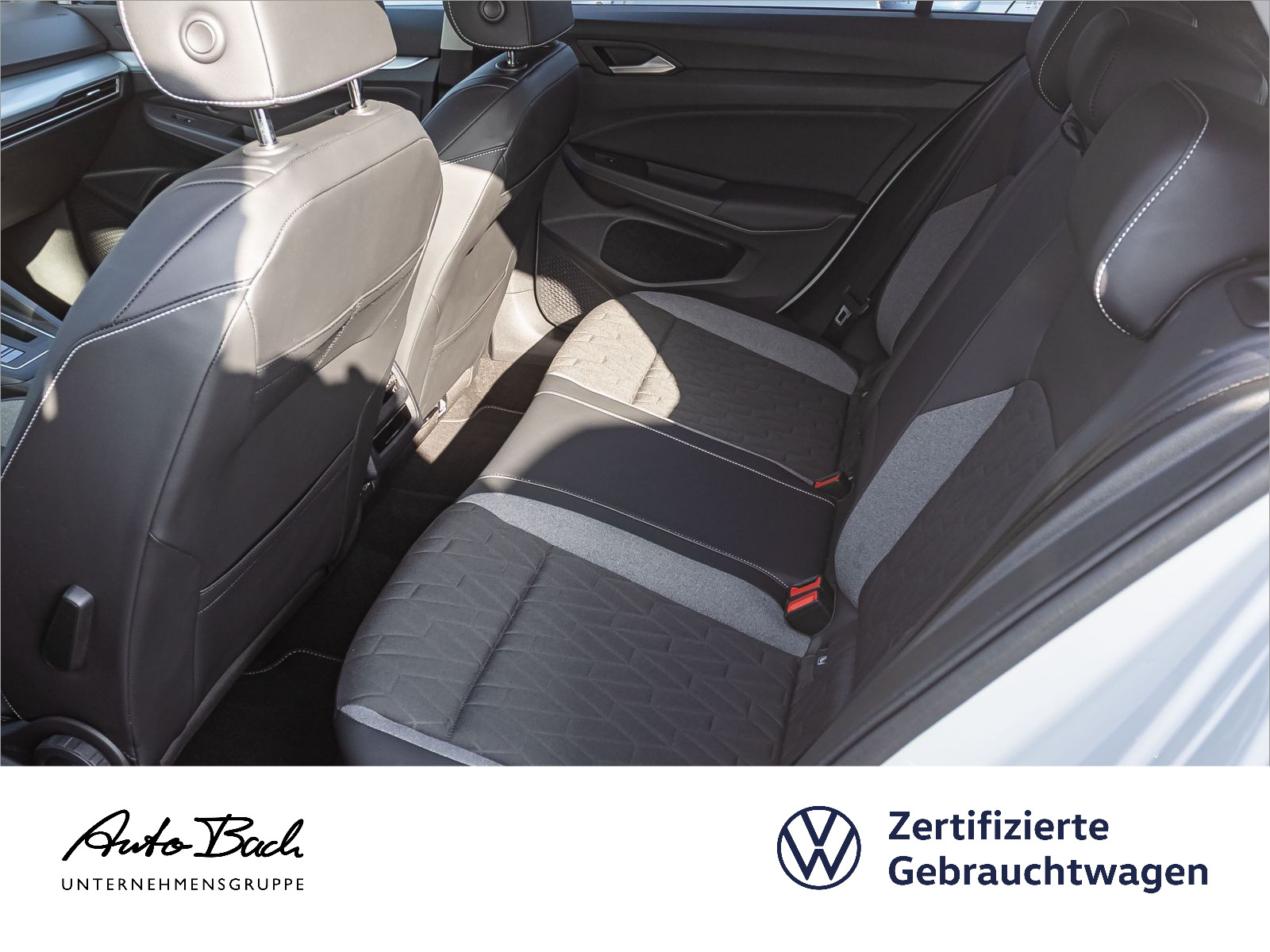 Volkswagen Golf Goal 1.5 eTSI DSG Navi LED CarPlay ACC AHK