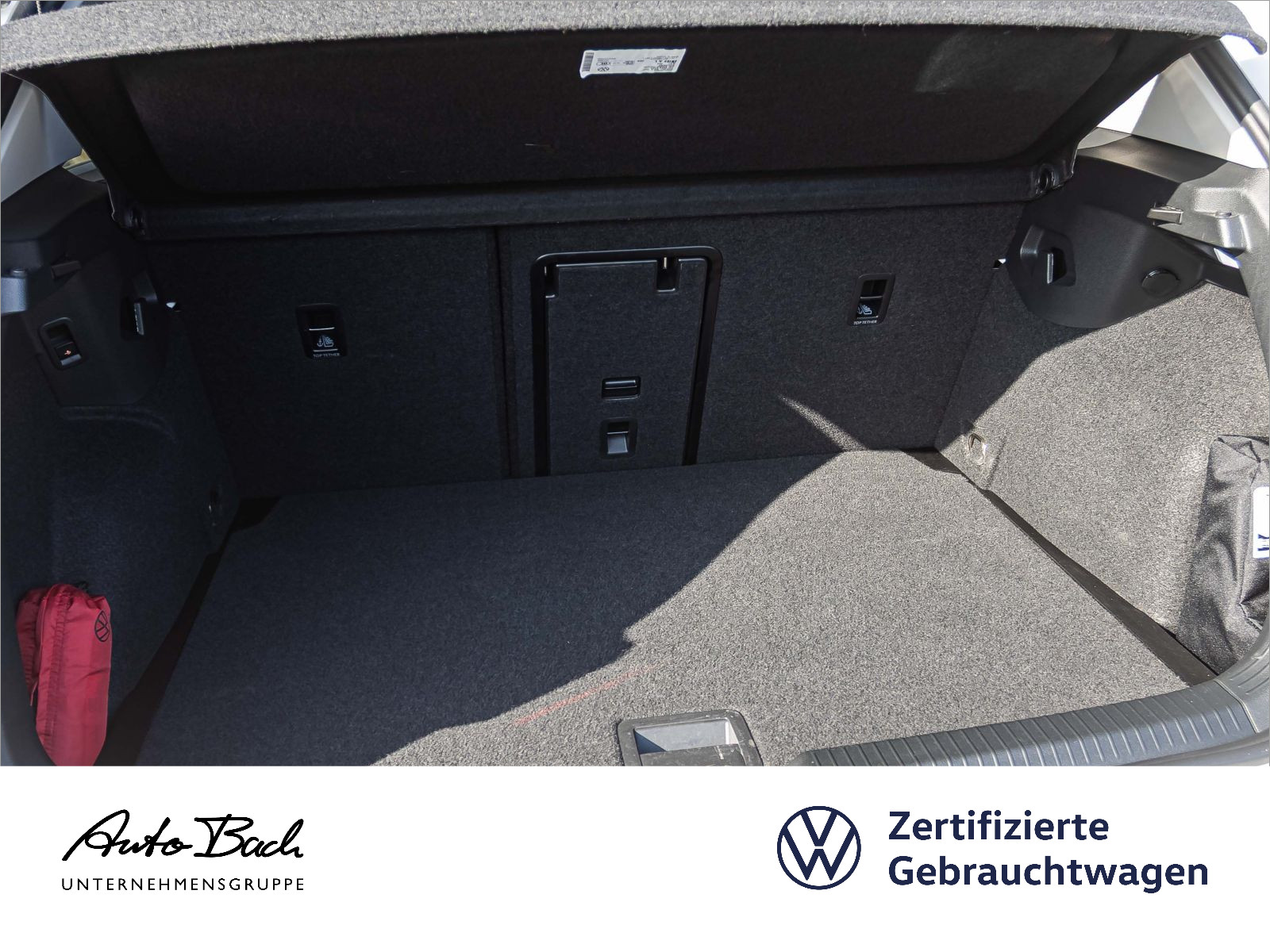 Volkswagen Golf Goal 1.5 eTSI DSG Navi LED CarPlay ACC AHK