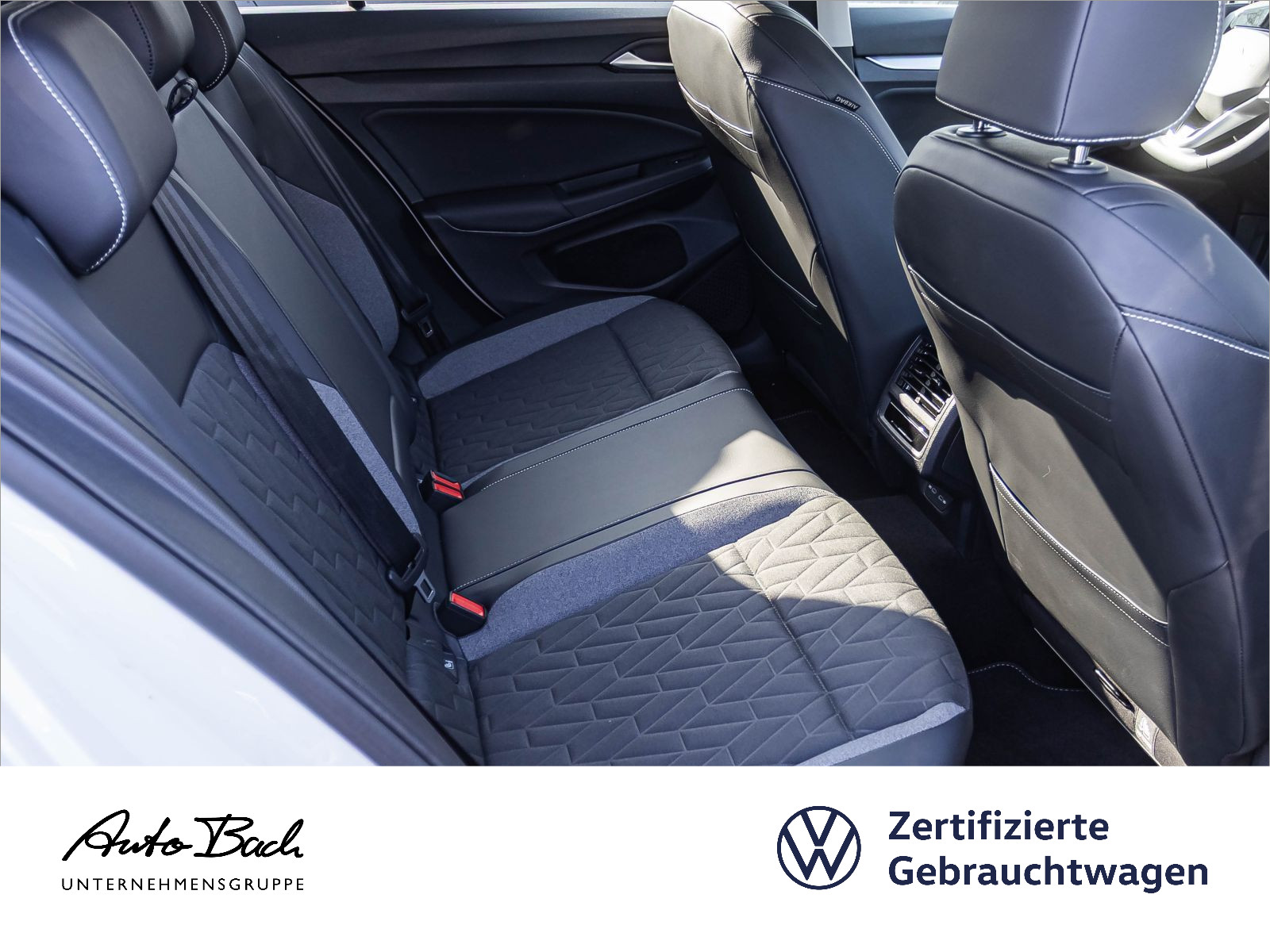 Volkswagen Golf Goal 1.5 eTSI DSG Navi LED CarPlay ACC AHK