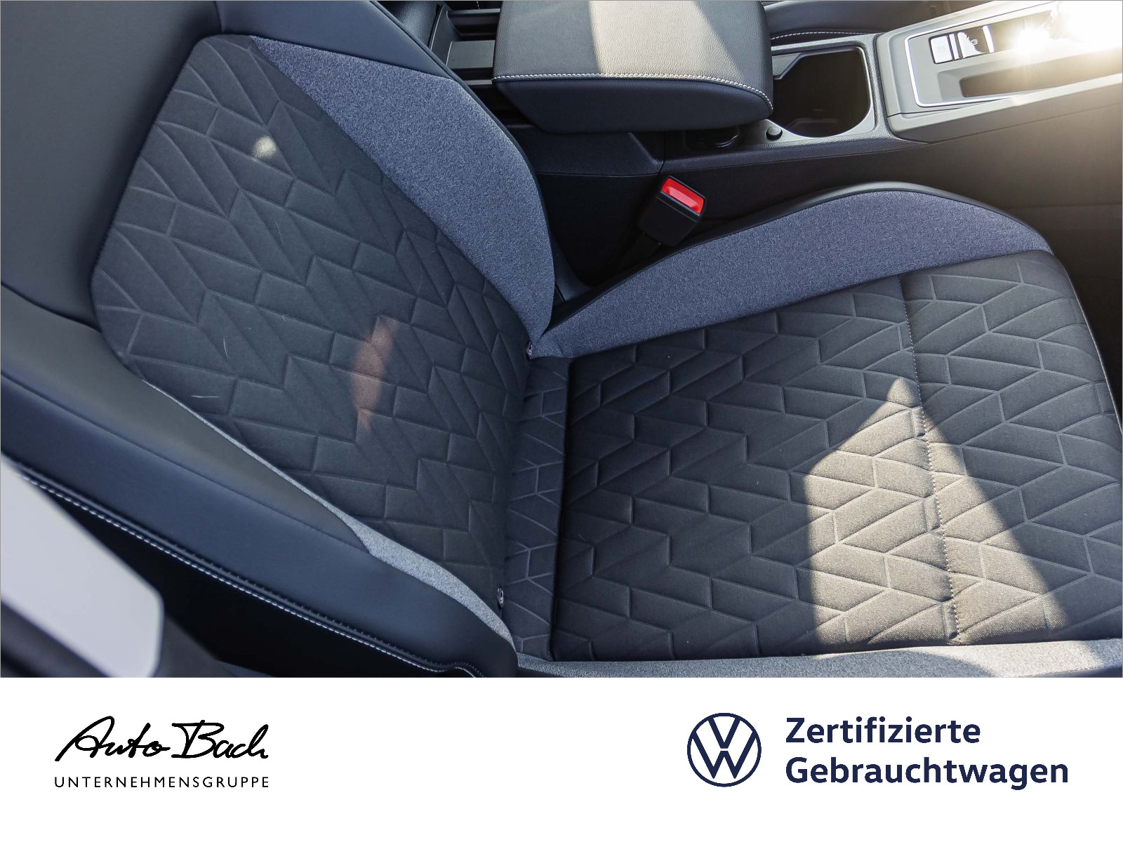 Volkswagen Golf Goal 1.5 eTSI DSG Navi LED CarPlay ACC AHK