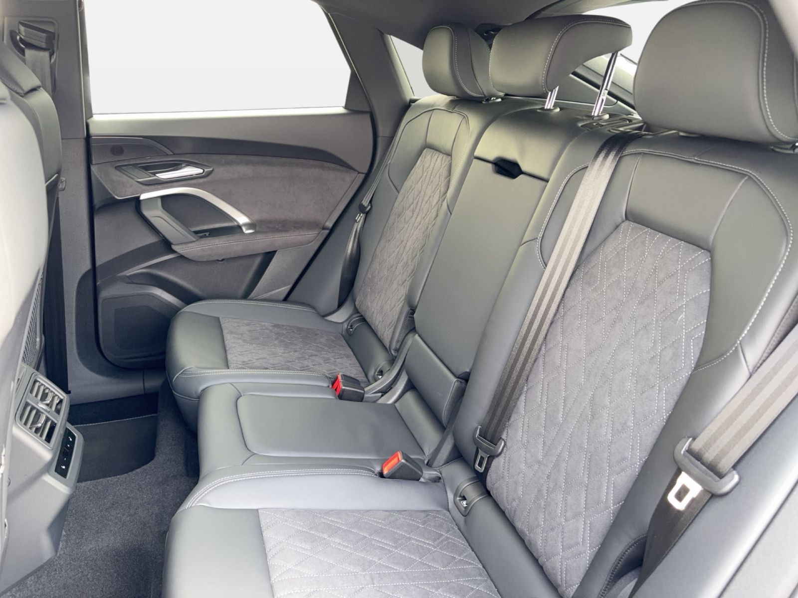 Audi Q5 Sportback S line TDI quattro 150kW TechPlus/ AHK /20"/  