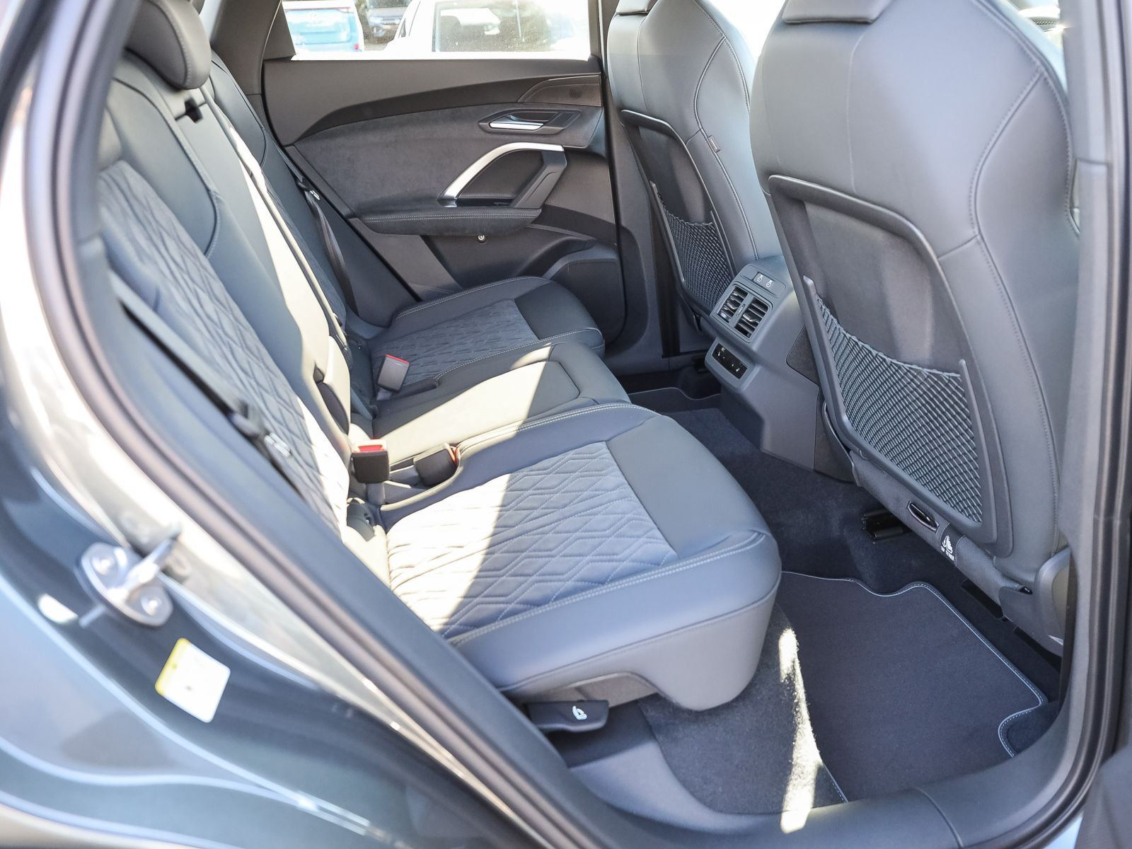 Audi Q5 S line  Sportback e-hybrid qu.  270kW Tech-Plus 21" AHK