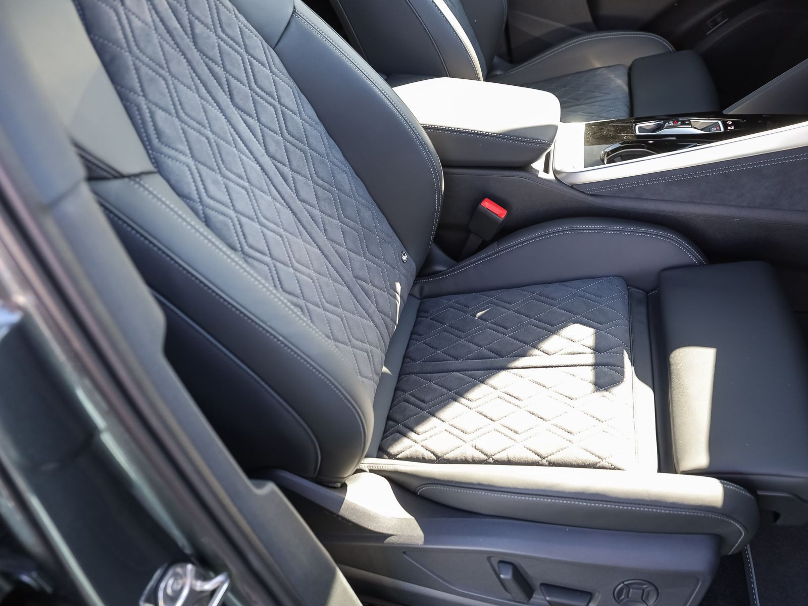 Audi Q5 S line  Sportback e-hybrid qu.  270kW Tech-Plus 21" AHK
