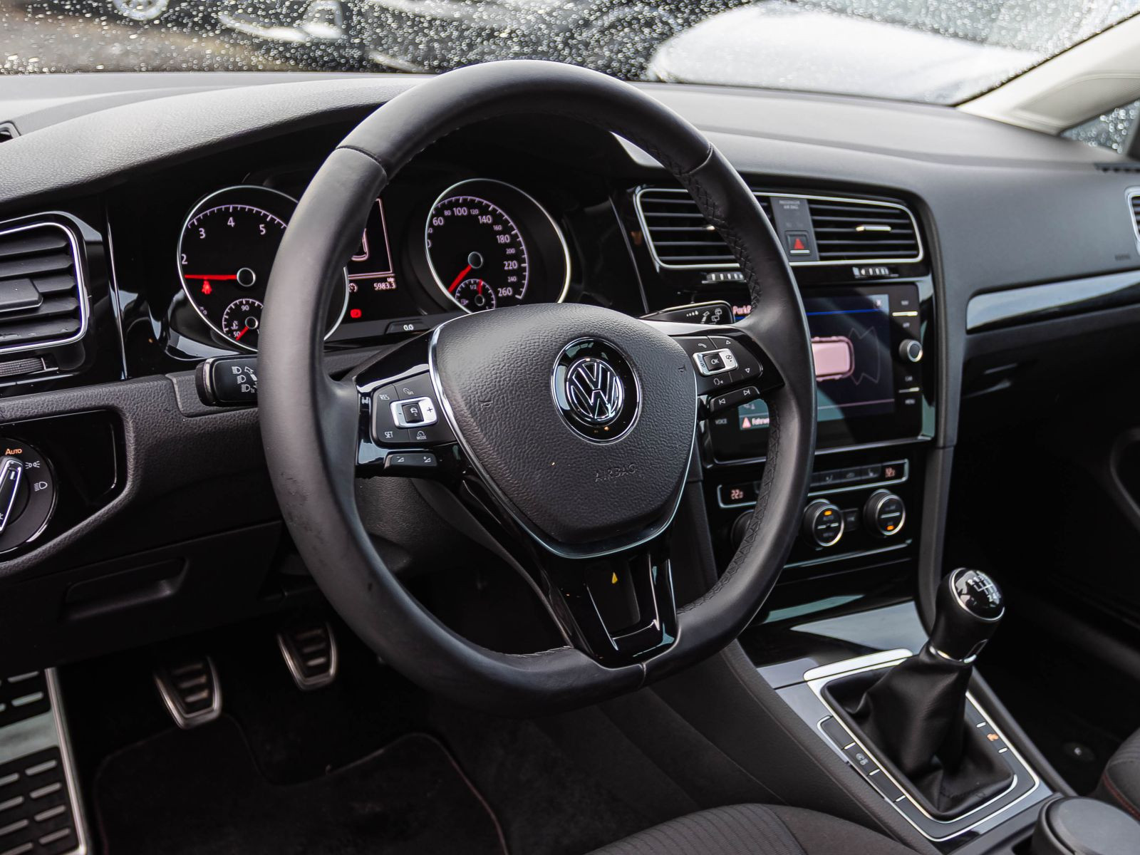 Volkswagen Golf SOUND 1.0TSI Navi ACC EPH CarPlay