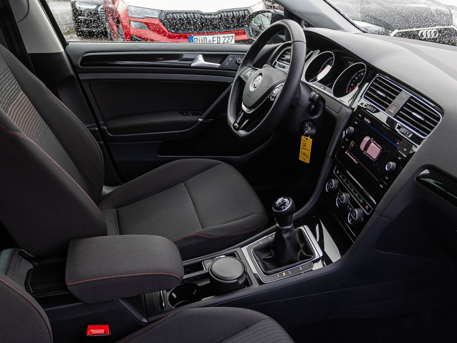 Volkswagen Golf SOUND 1.0TSI Navi ACC EPH CarPlay