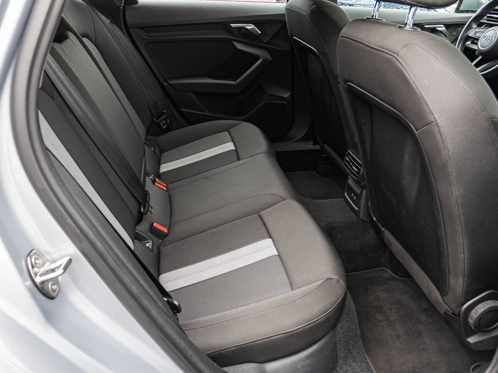 Audi A3 Sportback Advanced 30TDI Navi LED GRA EPH DAB