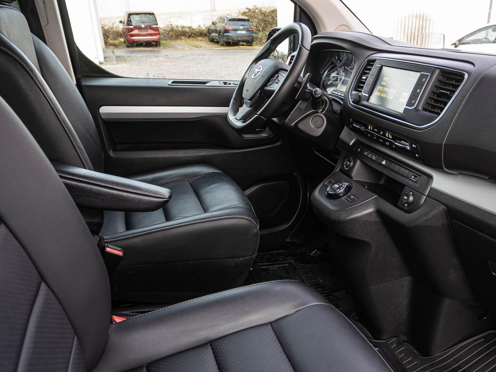 Toyota Proace Verso Executive Navi HuD Leder Panorama