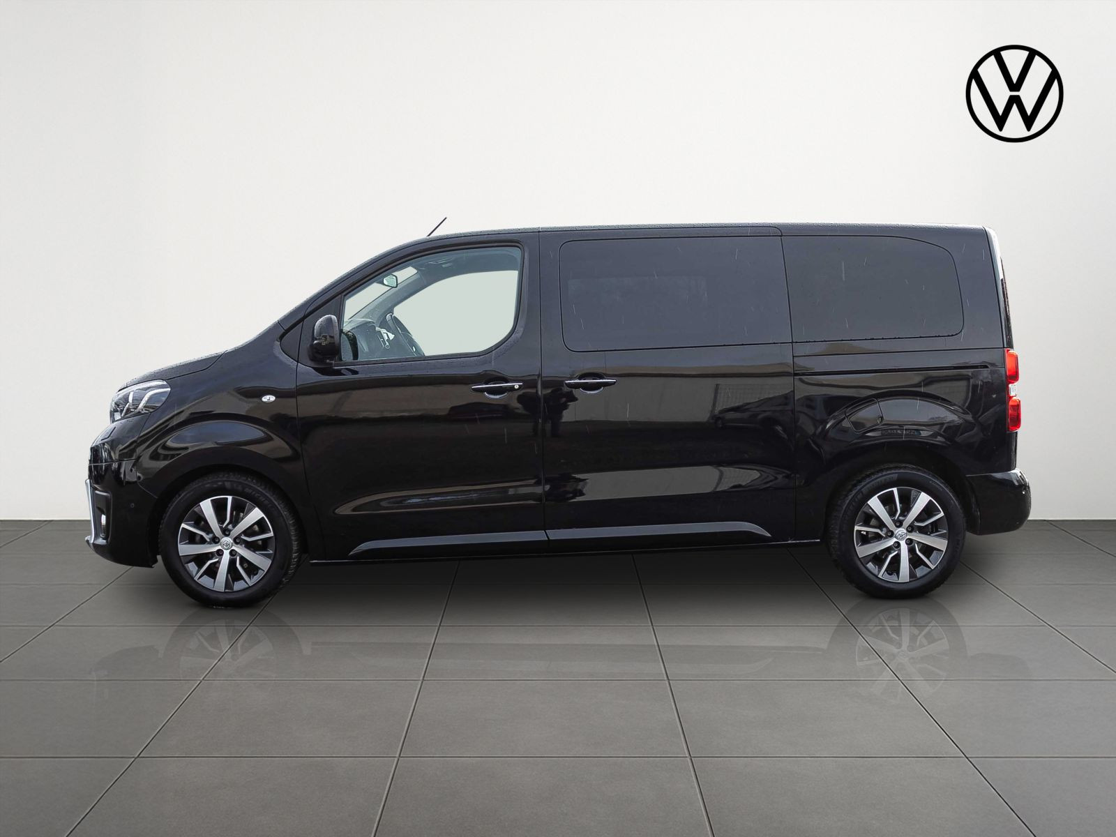 Toyota Proace Verso Executive Navi HuD Leder Panorama