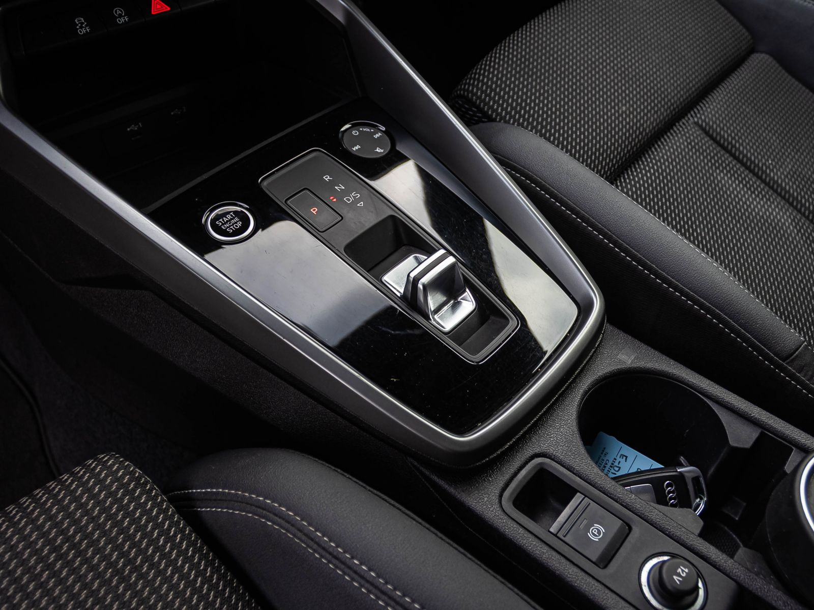 Audi A3 Sportback S line 30TDI Stronic Navi LED ACC