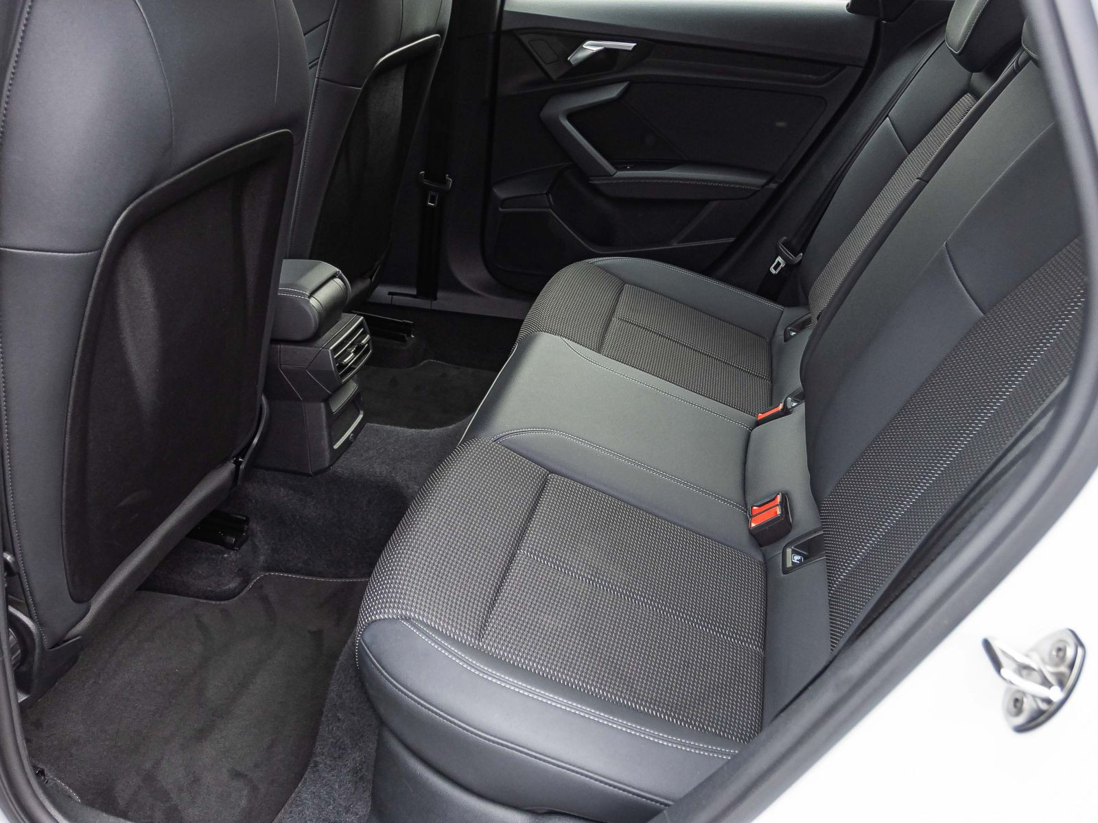 Audi A3 Sportback S line 30TDI Stronic Navi LED ACC