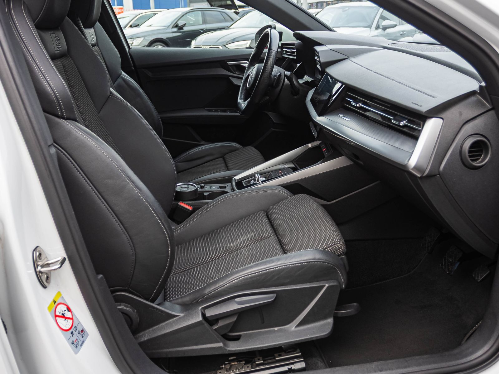 Audi A3 Sportback S line 30TDI Stronic Navi LED ACC