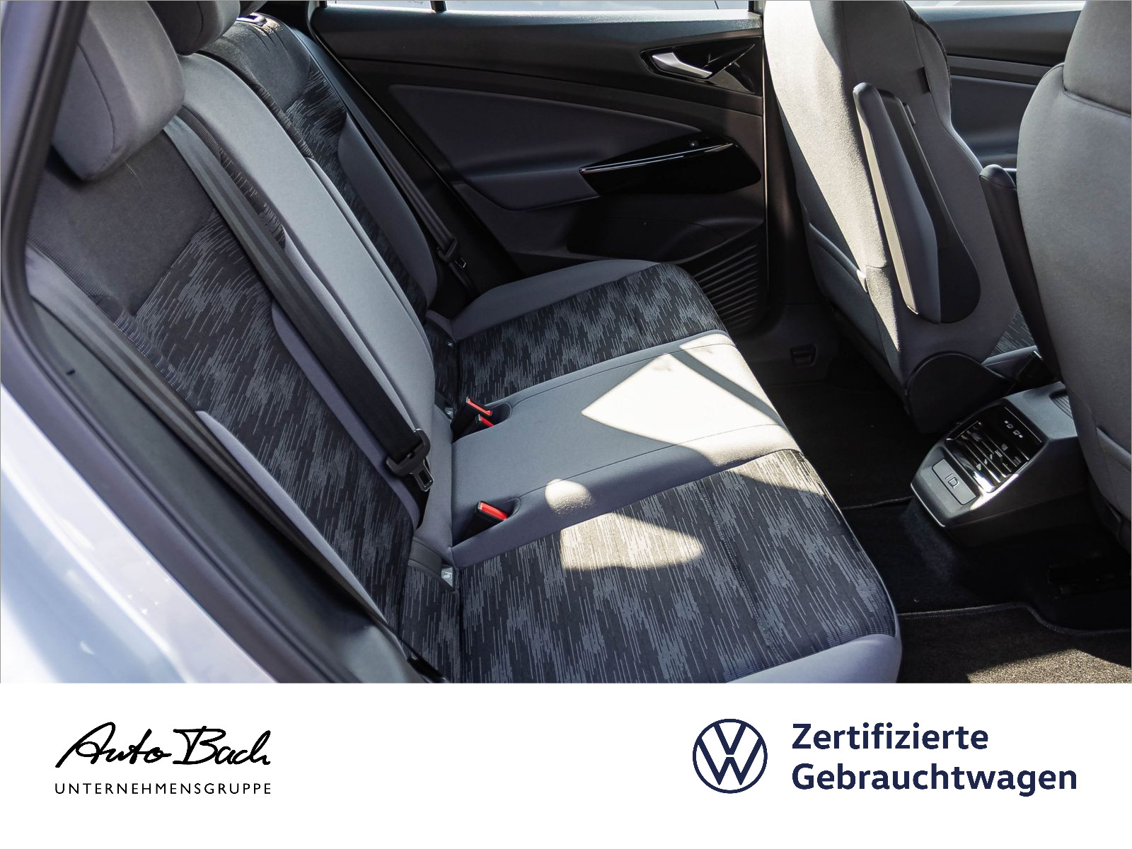 Volkswagen ID.4 Pure Performance, Navi, LED, Standklimatisierung, App-Connect