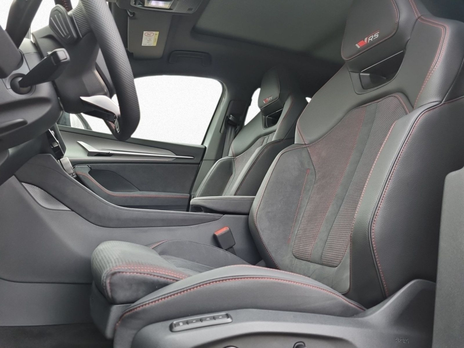 Skoda Kodiaq RS 2,0 TSI DSG 4x4 ACC AHK HuD LED NAVI