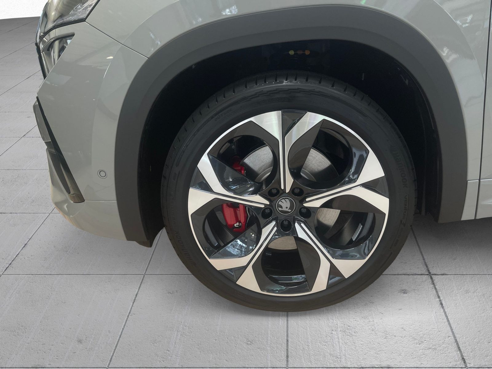 Skoda Kodiaq RS 2.0 TSI DSG 4x4 ACC AHK HuD LED NAVI