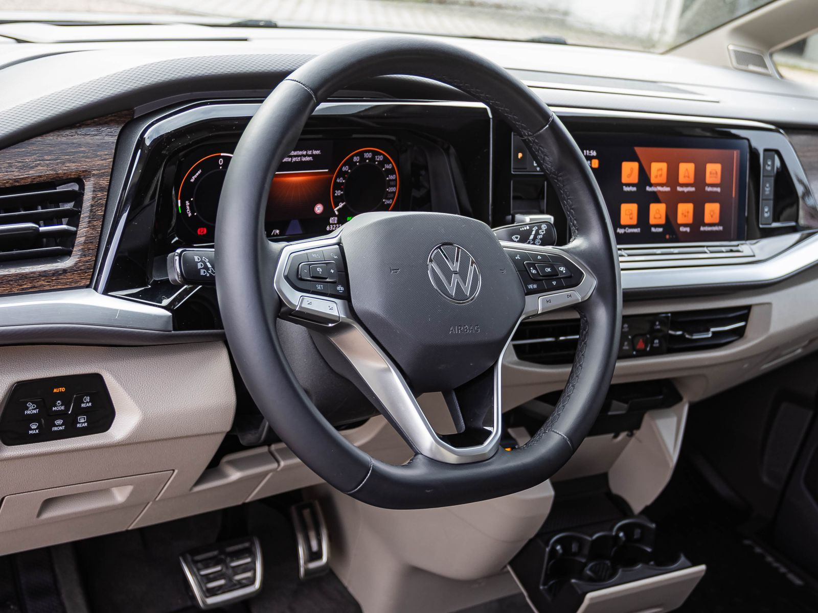 Volkswagen Multivan Style 1.4 eHybrid DSG Navi LED HuD Panorama ACC