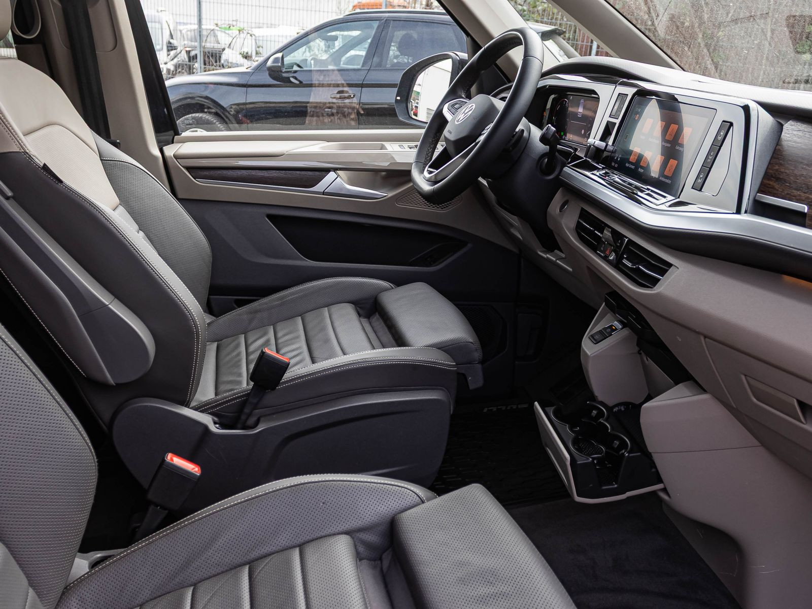 Volkswagen Multivan Style 1.4 eHybrid DSG Navi LED HuD Panorama ACC