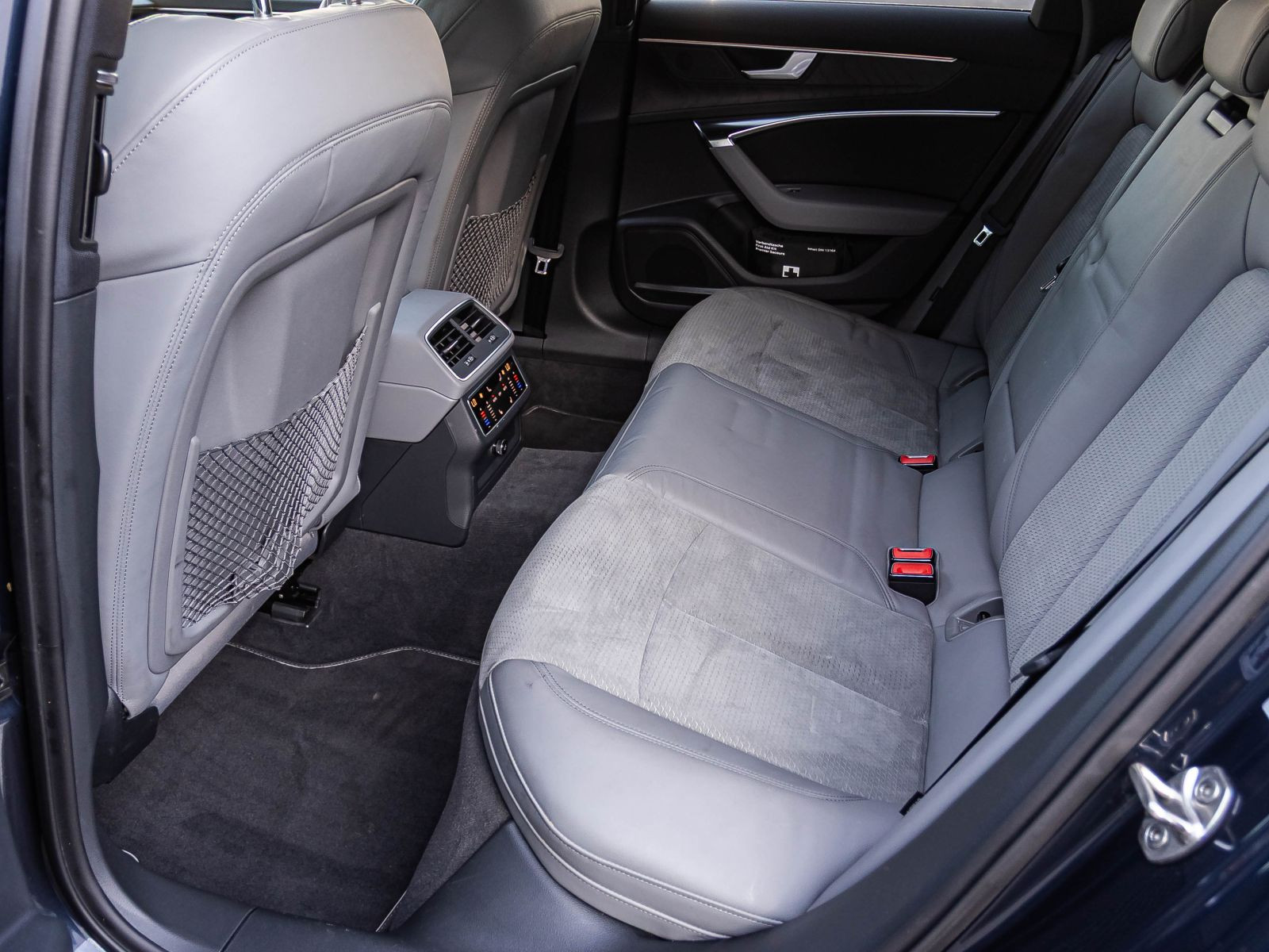 Audi A6 Avant S line 45TFSI qu Standhzg Panoama Matrix B&O