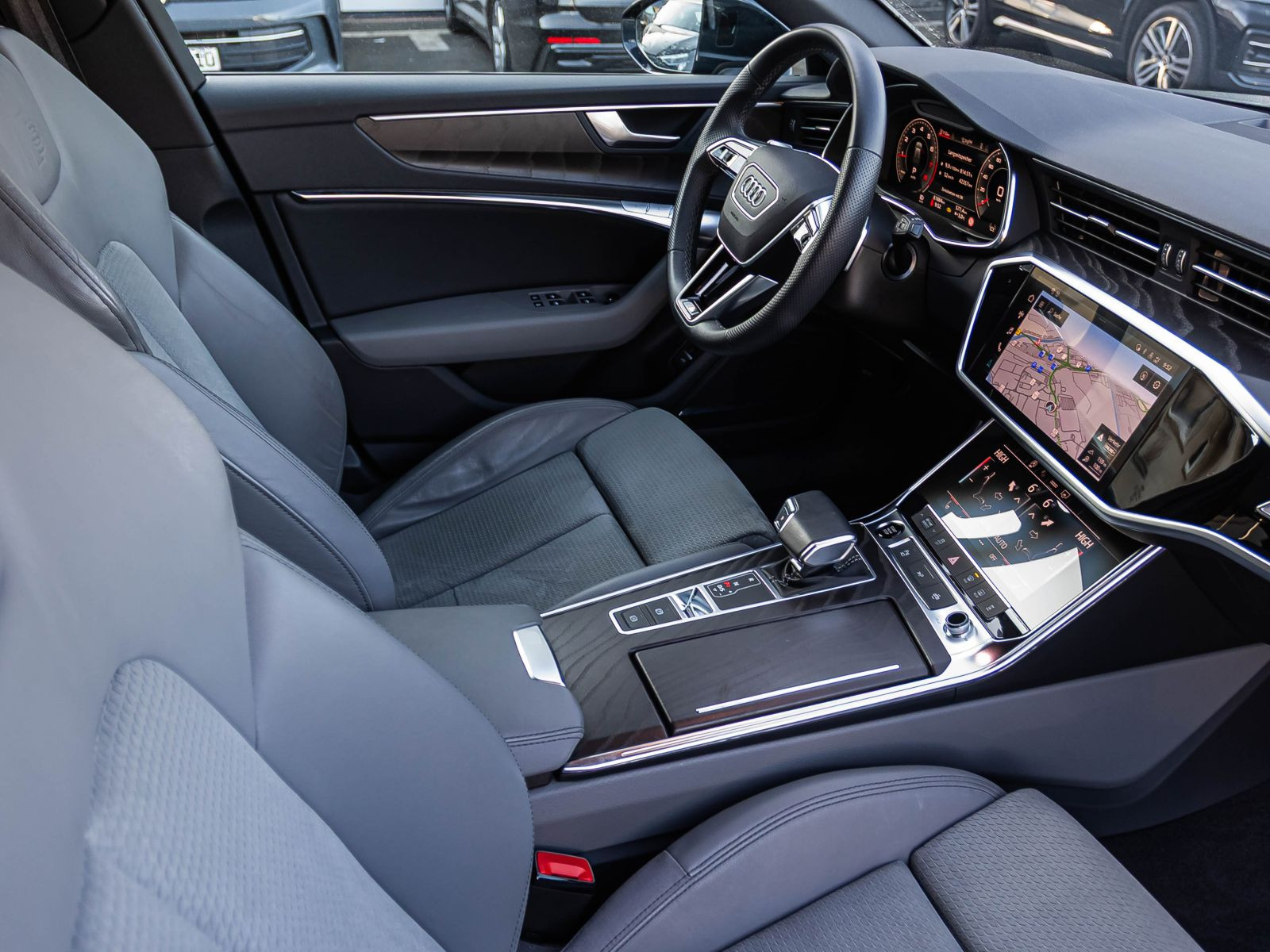 Audi A6 Avant S line 45TFSI qu Standhzg Panoama Matrix B&O