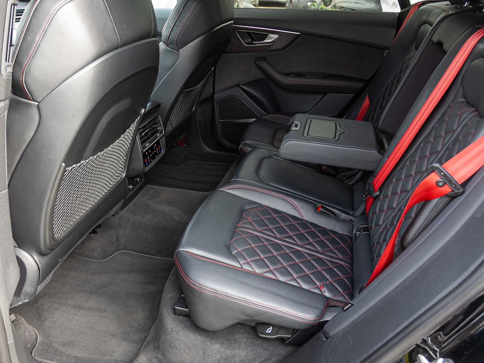 Audi SQ8 competition plus TFSI Navi Matrix Luftfederung